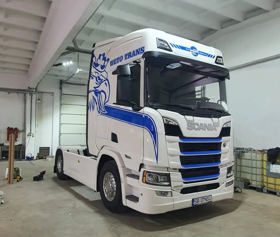 Inscripționare camion Scania Neto Trans